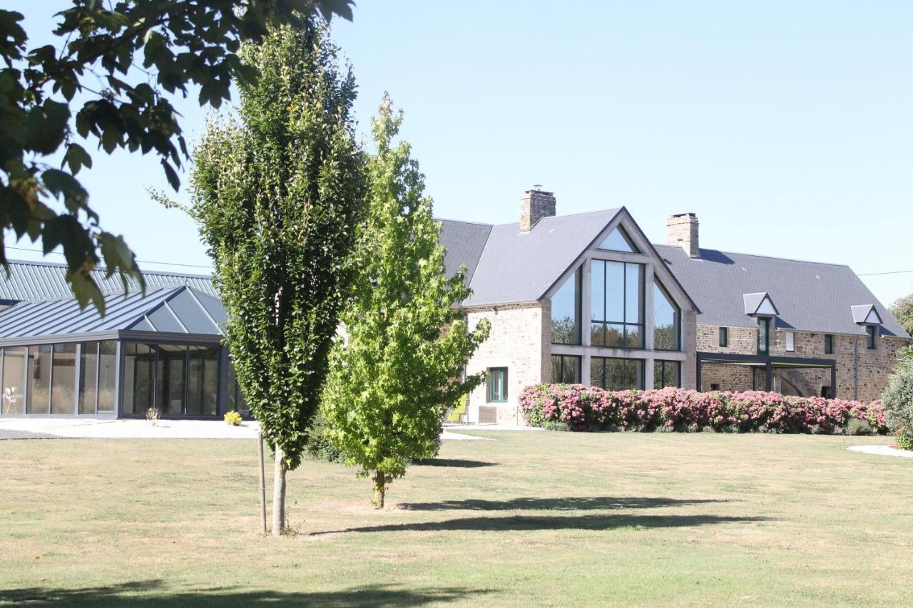 Domaine Du Jardin " Chambres D'Hotes " Saint-Jean-de-la-Haize Buitenkant foto